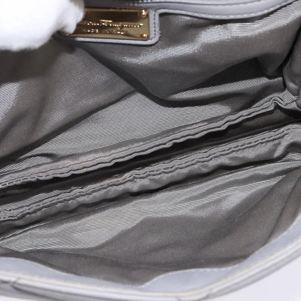 Salvatore Ferragamo Chain Vala Shoulder Bag Leather Gray Gold Auth 147515 - Picture 12 of 16